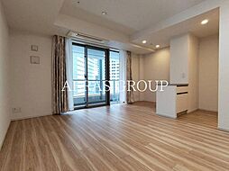 ザ・パークハウス西新宿タワー60 2416 24階1LDKのリビング/ダイニング