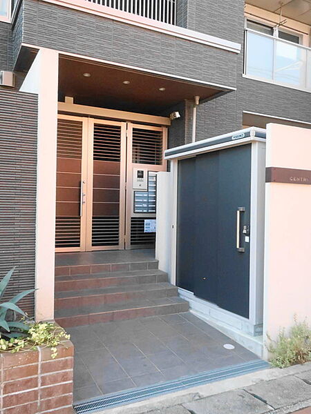 建物エントランス