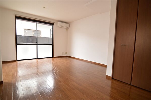 detached 東京都国立市中２丁目19-34

地図を見る