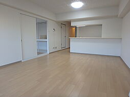 リバブル松戸 208 2階3LDKのリビング/ダイニング