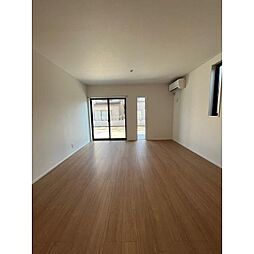 Kolet高根公団#10 1階4LDKのリビング/ダイニング