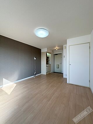 ユニコーン82西野_内装_1