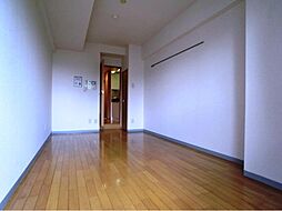 スカイコート目白台 5階1Kのリビング/ダイニング