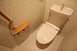 [その他] ◆トイレ◆洗浄機能付便座＋アクセントクロス貼り。