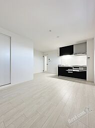 クリエオーレ初芝 3階2LDKのリビング/ダイニング