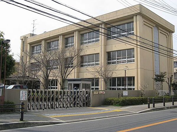 画像28:熊取町立中央小学校 941m