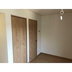 シャインコート武里 2階1Kのリビング/ダイニング