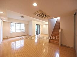 ミリアレジデンス乃木坂 5階2LDKのリビング/ダイニング