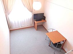 レオパレスアドミラブール 3階1Kのリビング/ダイニング