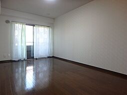 アライハウスII 101 1階2LDKのリビング/ダイニング