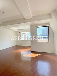 PLUS OnE 11階2LDKのリビング/ダイニング