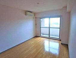 ベルサイト新松戸 5階1Kのリビング/ダイニング