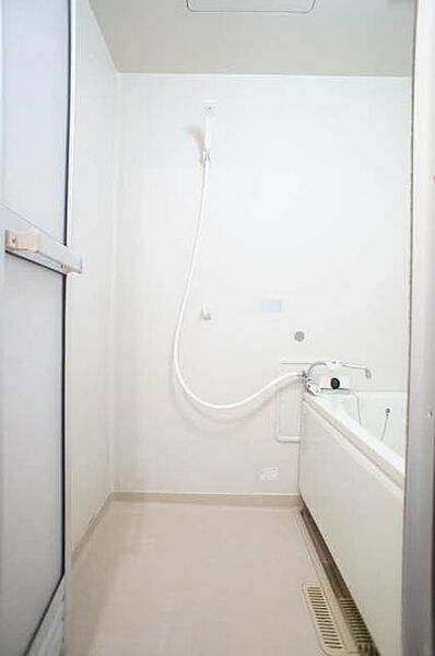 画像12:【浴室】追いだき機能付き給湯器でいつでもあったかお風呂♪
