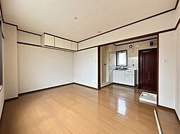 居間