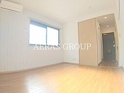 ファミリーエイト 2階1Kのリビング/ダイニング