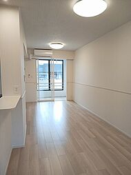 JR水戸線 川島駅 5.3kmの賃貸アパート 1階1LDKのリビング/ダイニング