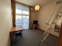 レオパレスサンボーン 2階1Kのリビング/ダイニング