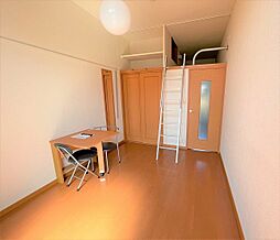 レオパレスかたくりII 1階1Kのリビング/ダイニング