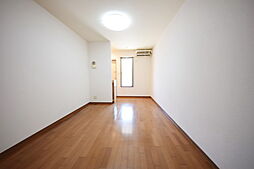 多摩都市モノレール 中央大学・明星大学駅 徒歩10分の賃貸マンション 1階1Kのリビング/ダイニング