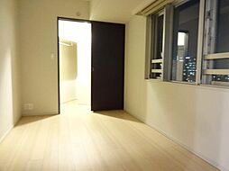 ジオ西新宿ツインレジデンスウエスト棟 11階1LDKのリビング/ダイニング