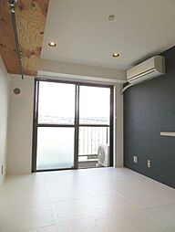 メゾン・ド・アゼリア 2階ワンルームのリビング/ダイニング