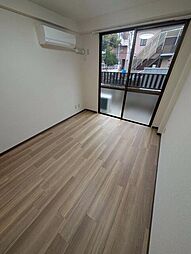 リバーサイド布萬 1階ワンルームのリビング/ダイニング