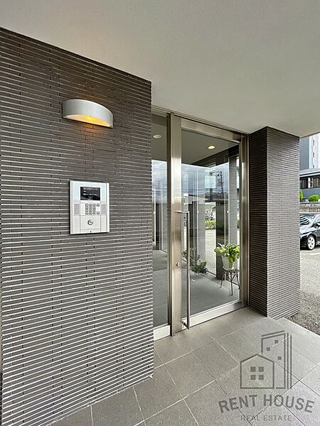 建物エントランス