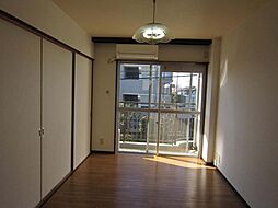 フジハイムII 3階2DKのリビング/ダイニング