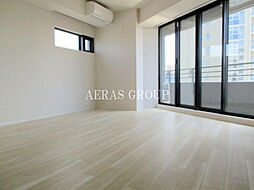 プライムメゾン本郷 404 4階1LDKのリビング/ダイニング