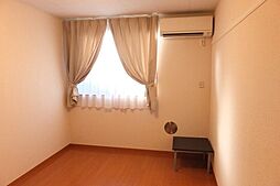 レオパレスシェーネ 1階1Kのリビング/ダイニング