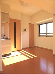 プリズムスクエア本駒込 8階ワンルームのリビング/ダイニング