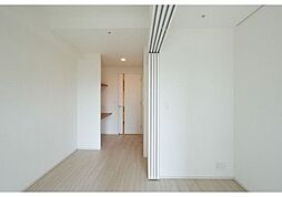 コンフォリア東新宿 4階1DKのリビング/ダイニング