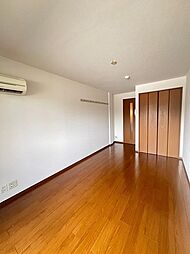 キューベックスワイズ 2階1Kのリビング/ダイニング