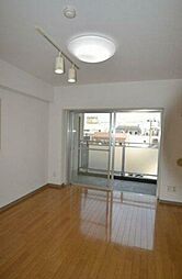 ビイルーム新宿 2階1Kのリビング/ダイニング