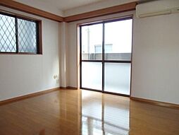 シャルマンドミール 1階1Kのリビング/ダイニング