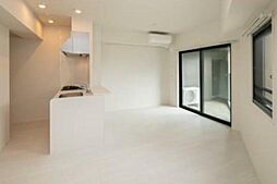 グランクリュ新宿御苑 8階1LDKのリビング/ダイニング