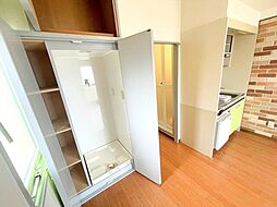 ウェーブス 5階ワンルームのリビング/ダイニング