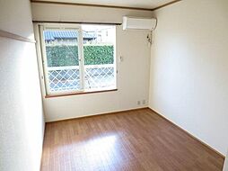 グリーンヴィラ府中 1階ワンルームのリビング/ダイニング