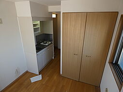 メゾンジュネス 3階ワンルームのリビング/ダイニング