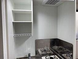 Ｐｌａｔａｎｕｓ　Ｃｏｕｒｔ 1階1Kのリビング/ダイニング