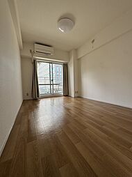 グローリア初穂御殿山 611 6階1Kのリビング/ダイニング