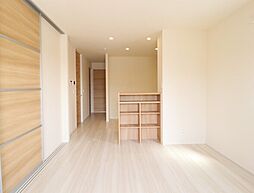 リヴィール ソワIII 1階2LDKのリビング/ダイニング