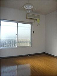 サンフォレスタ岩岡 202 2階1Kのリビング/ダイニング