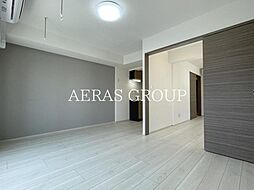 アイルプレミアム西新宿 405 4階1LDKのリビング/ダイニング