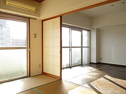 居間