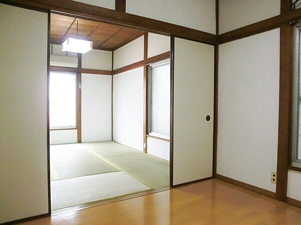 画像8:和室と洋室どちらもあります。室内きれいです。