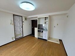 メゾン・ド・フジ 3階ワンルームのリビング/ダイニング