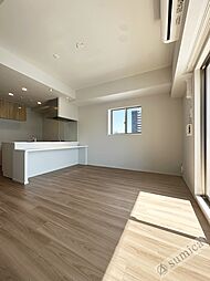 京阪本線 関目駅 徒歩3分の賃貸マンション 8階2LDKのリビング/ダイニング