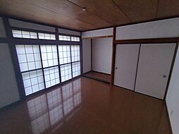 居間