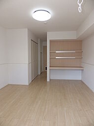 エレガント神谷原 1階ワンルームのリビング/ダイニング